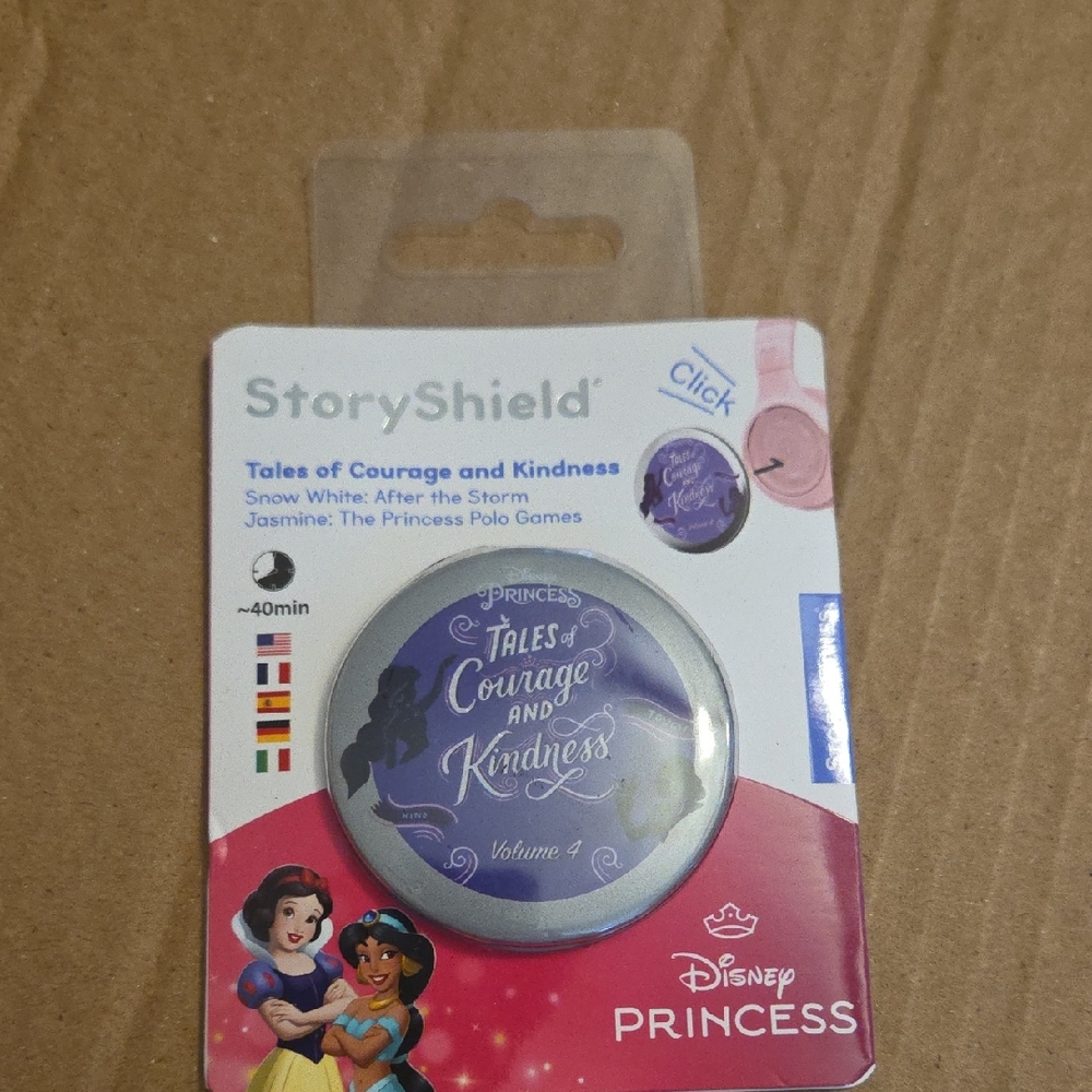 Disney Princess StoryShield with Snow White and Jasmine - Purple and Pink